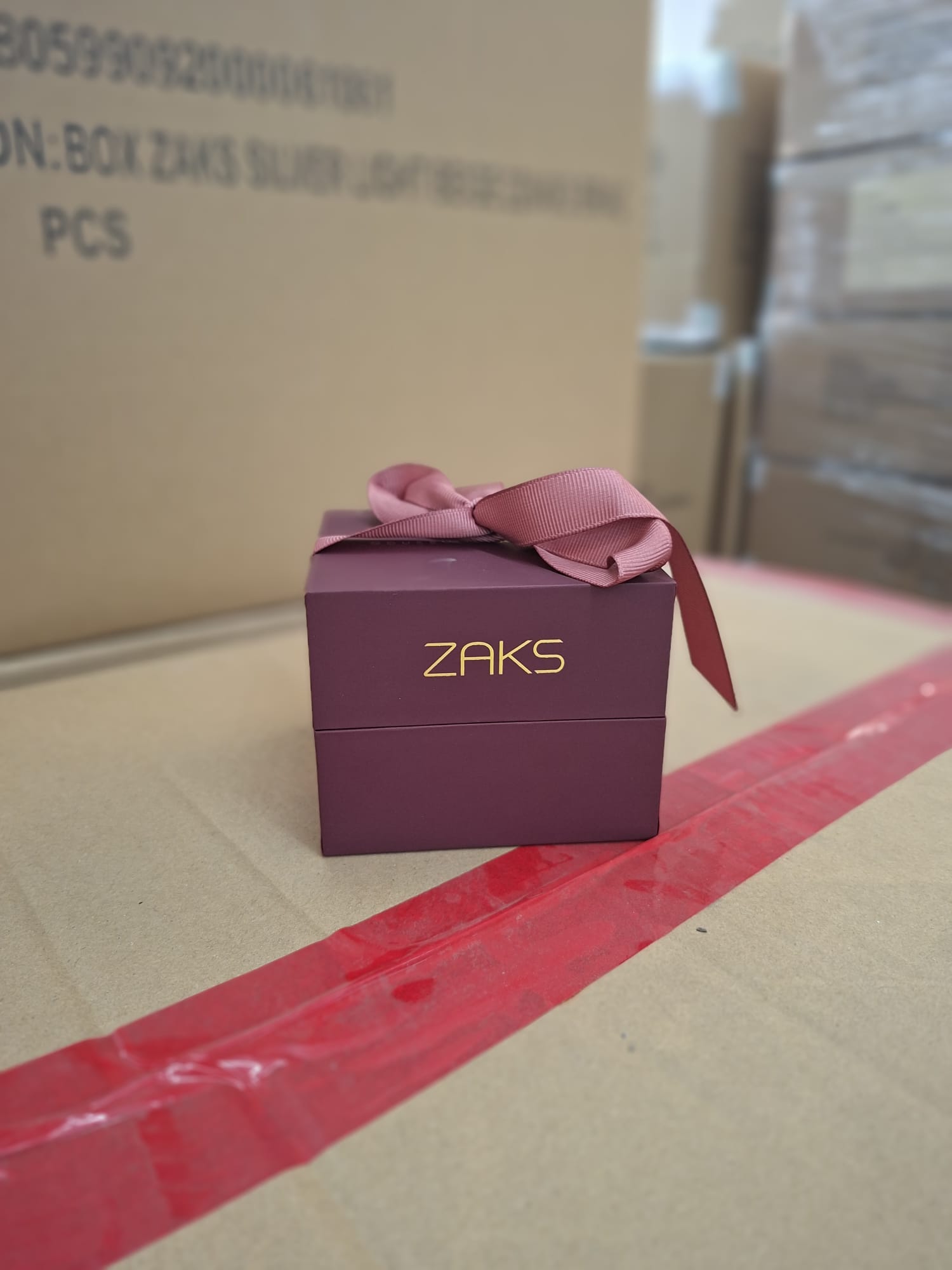 ZAKS ZLATO 9X9X8 WINE